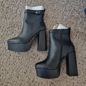 🖤Scoop Black Platform Ankle Boots